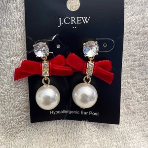 JCrew post red bow with a pearl. NWT